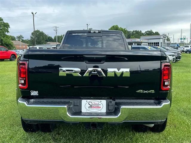 2025 RAM Ram 3500 RAM 3500 TRADESMAN CREW CAB 4X4 8 BOX