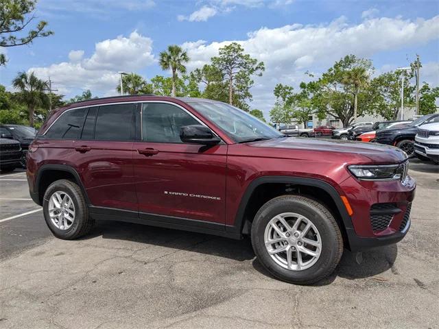 2025 Jeep Grand Cherokee GRAND CHEROKEE LAREDO X 4X4