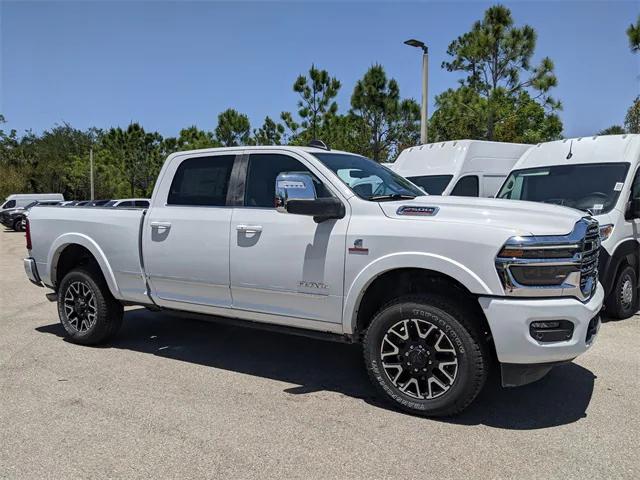 2025 RAM Ram 2500 RAM 2500 LIMITED CREW CAB 4X4 64 BOX