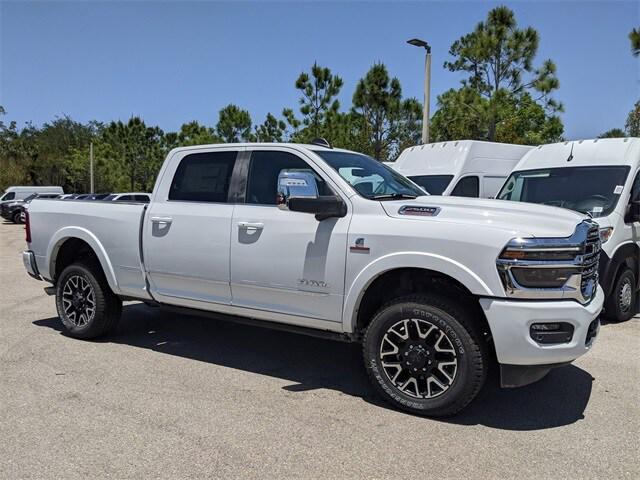 2025 RAM Ram 2500 RAM 2500 LIMITED CREW CAB 4X4 64 BOX