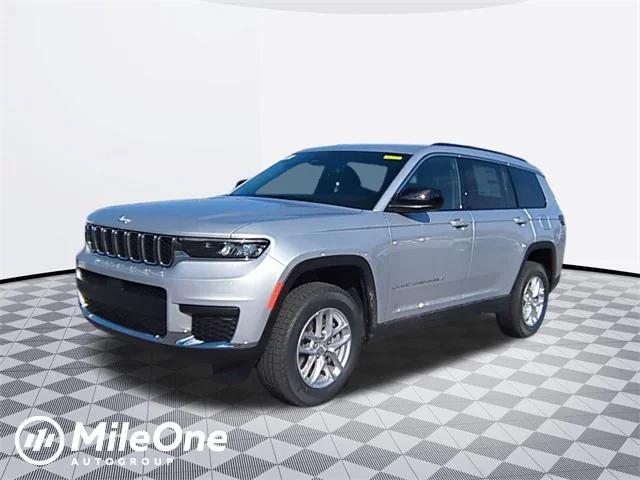 2025 Jeep Grand Cherokee GRAND CHEROKEE L LAREDO 4X4