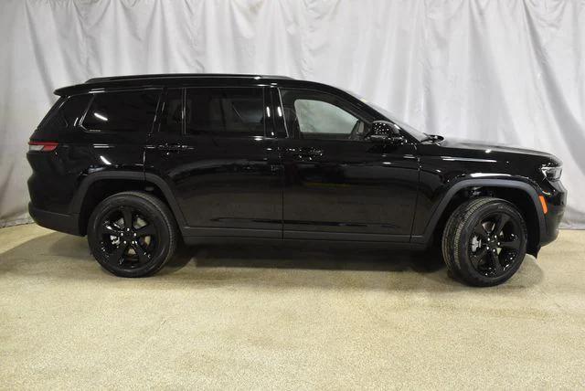 2025 Jeep Grand Cherokee GRAND CHEROKEE L ALTITUDE 4X4