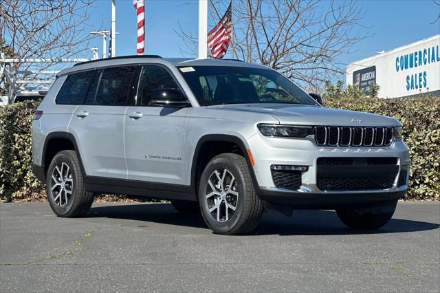 2025 Jeep Grand Cherokee GRAND CHEROKEE L LIMITED 4X4