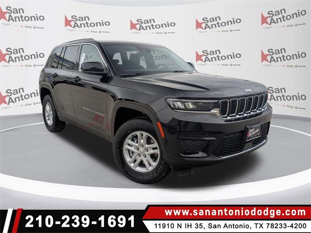 2025 Jeep Grand Cherokee GRAND CHEROKEE LAREDO 4X2