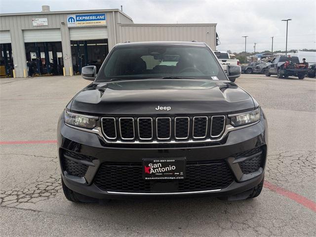 2025 Jeep Grand Cherokee GRAND CHEROKEE LAREDO 4X2
