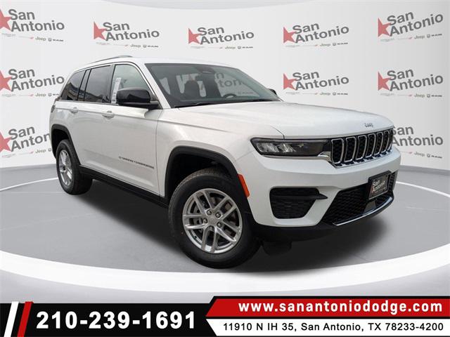 2025 Jeep Grand Cherokee GRAND CHEROKEE LAREDO X 4X2