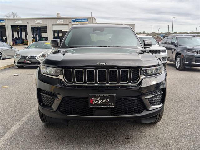2025 Jeep Grand Cherokee GRAND CHEROKEE LAREDO X 4X2