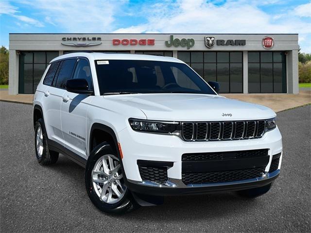 2025 Jeep Grand Cherokee GRAND CHEROKEE L LAREDO X 4X4