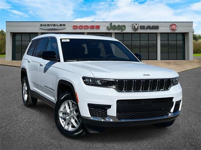 2025 Jeep Grand Cherokee GRAND CHEROKEE L LAREDO X 4X4