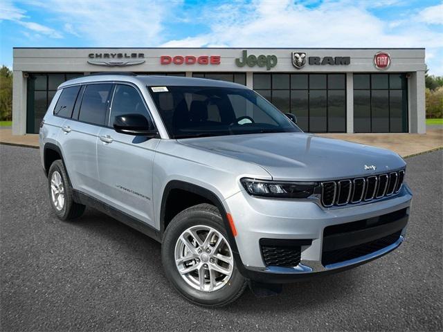 2025 Jeep Grand Cherokee GRAND CHEROKEE L LAREDO X 4X4