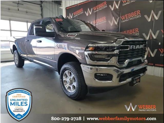 2025 RAM Ram 3500 RAM 3500 BIG HORN CREW CAB 4X4 8 BOX