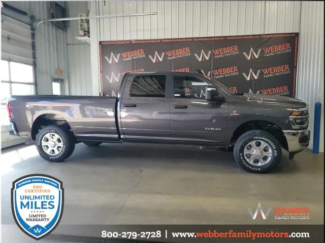2025 RAM Ram 3500 RAM 3500 BIG HORN CREW CAB 4X4 8 BOX