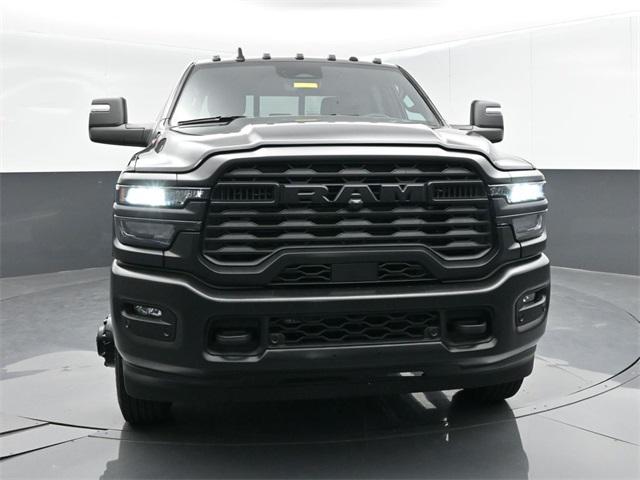 2025 RAM Ram 3500 RAM 3500 TRADESMAN CREW CAB 4X4 8 BOX