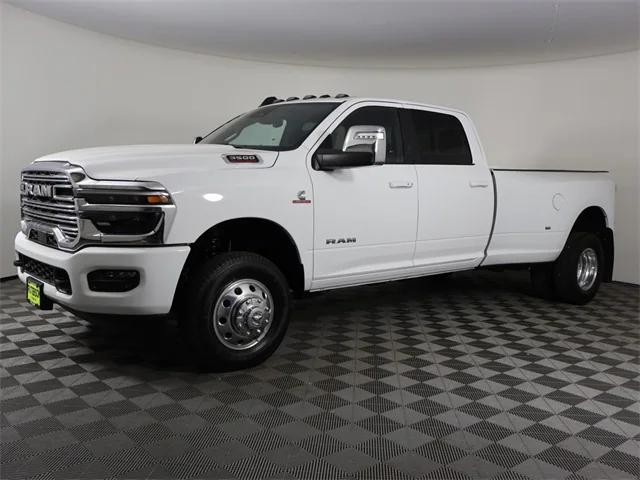 2025 RAM Ram 3500 RAM 3500 LARAMIE CREW CAB 4X4 8 BOX