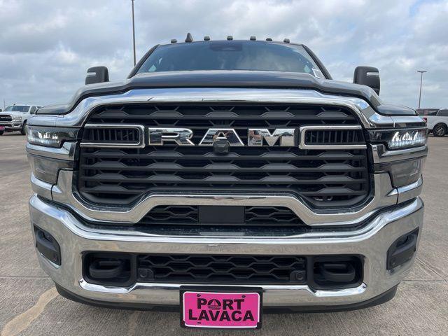 2025 RAM Ram 3500 RAM 3500 TRADESMAN CREW CAB 4X4 8 BOX