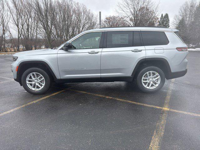 2025 Jeep Grand Cherokee GRAND CHEROKEE L LAREDO X 4X4