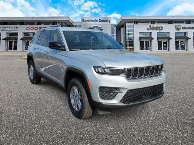 2025 Jeep Grand Cherokee GRAND CHEROKEE LAREDO 4X2