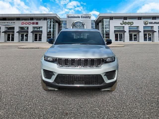 2025 Jeep Grand Cherokee GRAND CHEROKEE LAREDO 4X2
