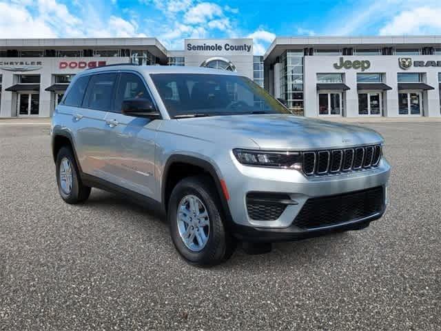 2025 Jeep Grand Cherokee GRAND CHEROKEE LAREDO 4X2