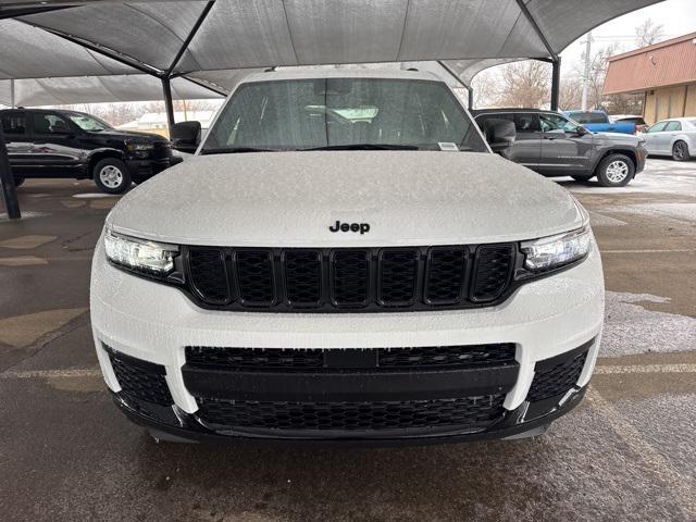 2025 Jeep Grand Cherokee GRAND CHEROKEE L ALTITUDE 4X2
