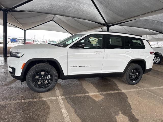 2025 Jeep Grand Cherokee GRAND CHEROKEE L ALTITUDE 4X2