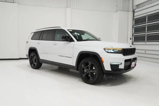 2025 Jeep Grand Cherokee GRAND CHEROKEE L LIMITED 4X2