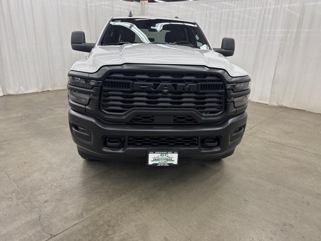 2025 RAM Ram 3500 RAM 3500 TRADESMAN CREW CAB 4X4 8 BOX 2025 RAM Ram 3500 RAM 3500 TRADESMAN CREW CAB 4X4 8 BOX