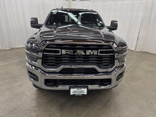 2025 RAM Ram 3500 RAM 3500 TRADESMAN CREW CAB 4X4 8 BOX