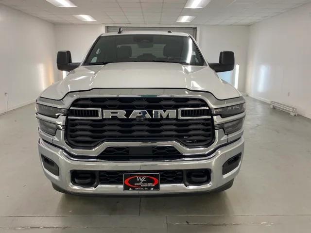 2025 RAM Ram 2500 RAM 2500 TRADESMAN CREW CAB 4X4 64 BOX