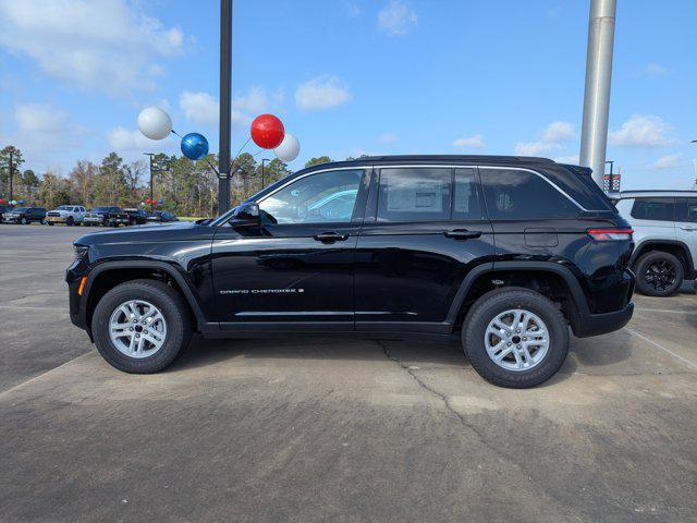 2025 Jeep Grand Cherokee GRAND CHEROKEE LAREDO 4X2