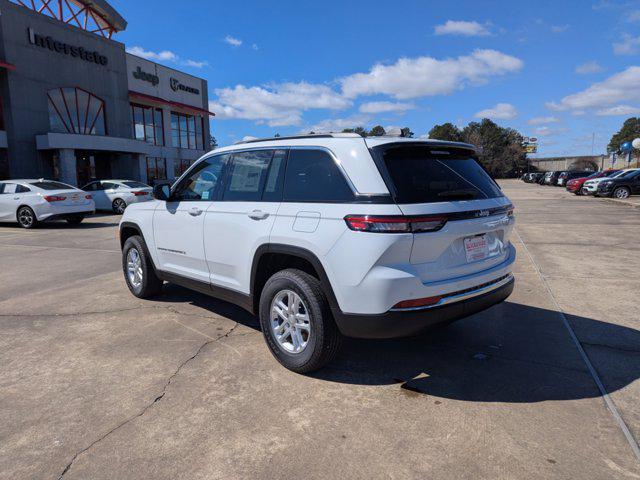 2025 Jeep Grand Cherokee GRAND CHEROKEE LAREDO 4X2