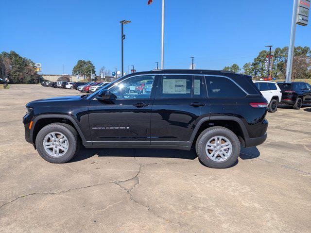 2025 Jeep Grand Cherokee GRAND CHEROKEE LAREDO 4X2