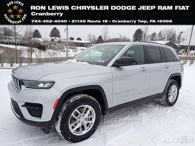 2025 Jeep Grand Cherokee GRAND CHEROKEE LAREDO X 4X4