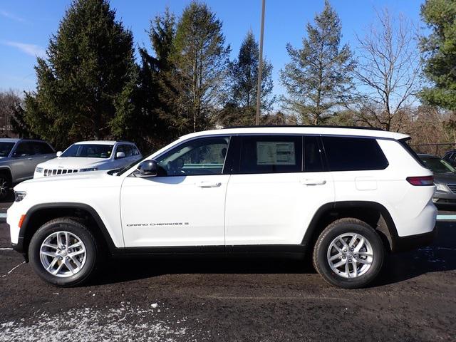 2025 Jeep Grand Cherokee GRAND CHEROKEE L LAREDO 4X4