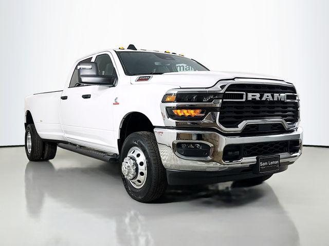 2025 RAM Ram 3500 RAM 3500 TRADESMAN CREW CAB 4X4 8 BOX