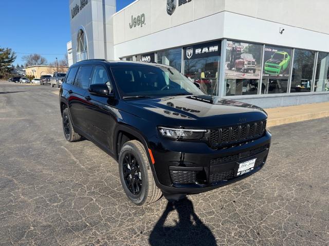 2025 Jeep Grand Cherokee GRAND CHEROKEE L ALTITUDE 4X4