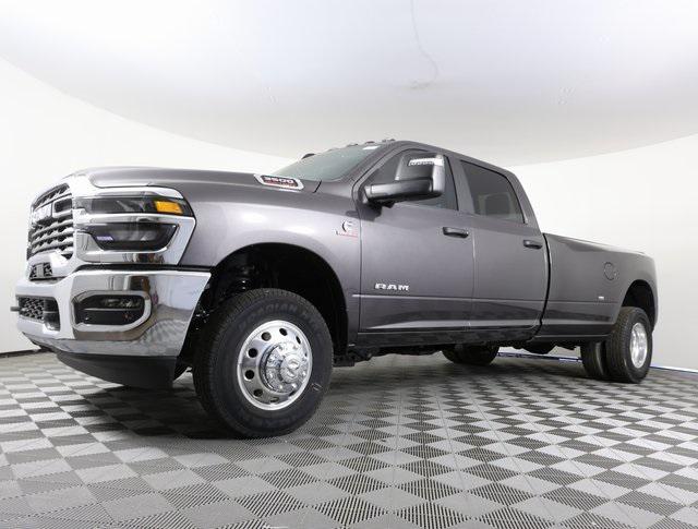 2025 RAM Ram 3500 RAM 3500 BIG HORN CREW CAB 4X4 8 BOX