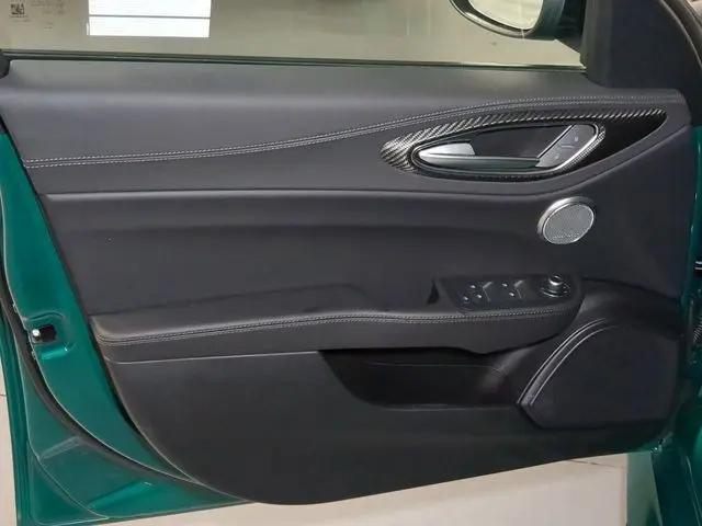 2024 Alfa Romeo Giulia Quadrifoglio RWD
