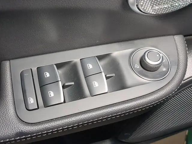 2024 Alfa Romeo Giulia Quadrifoglio RWD