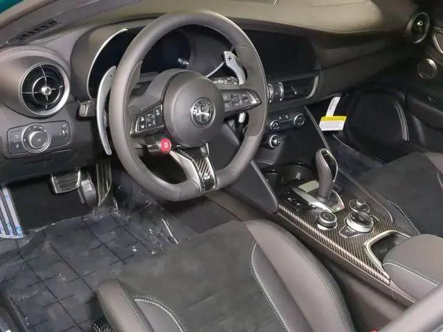 2024 Alfa Romeo Giulia Quadrifoglio RWD