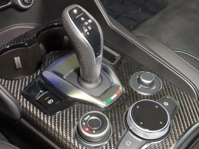 2024 Alfa Romeo Giulia Quadrifoglio RWD