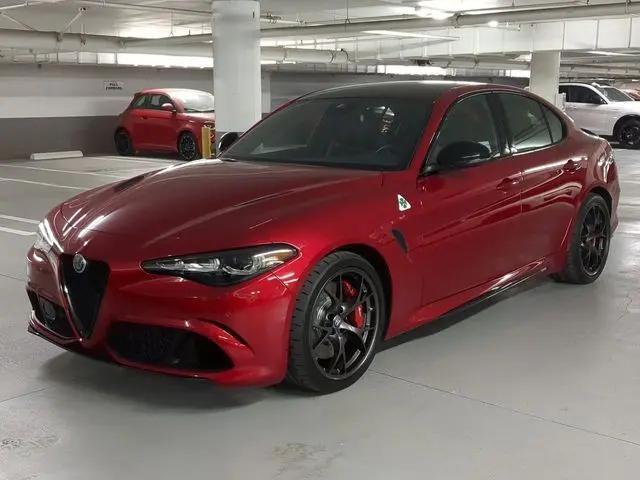 2024 Alfa Romeo Giulia Quadrifoglio RWD