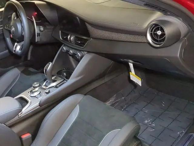 2024 Alfa Romeo Giulia Quadrifoglio RWD