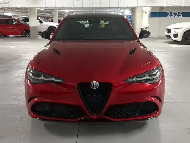 2024 Alfa Romeo Giulia Quadrifoglio RWD