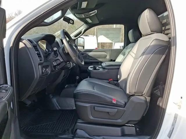 2024 Ram 5500 Tradesman/SLT