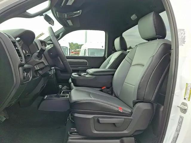 2024 Ram 3500 Tradesman Regular Cab 4x4 8' Box