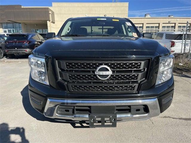 2023 Nissan TITAN Crew Cab SV 4x2