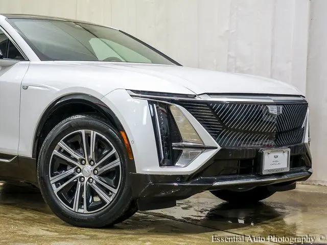 2025 Cadillac iQ Luxury w/1SD