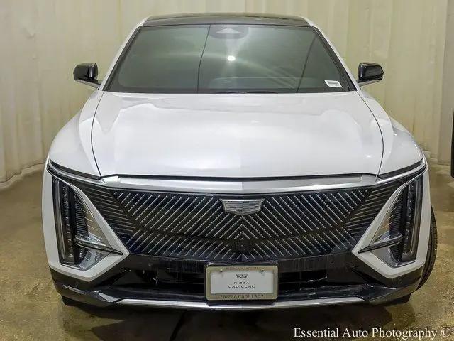 2025 Cadillac iQ Luxury w/1SD
