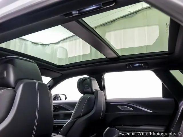 2025 Cadillac iQ Luxury w/1SD